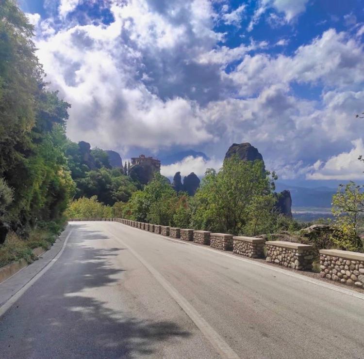 Holiday Meteora A Калампака Екстериор снимка